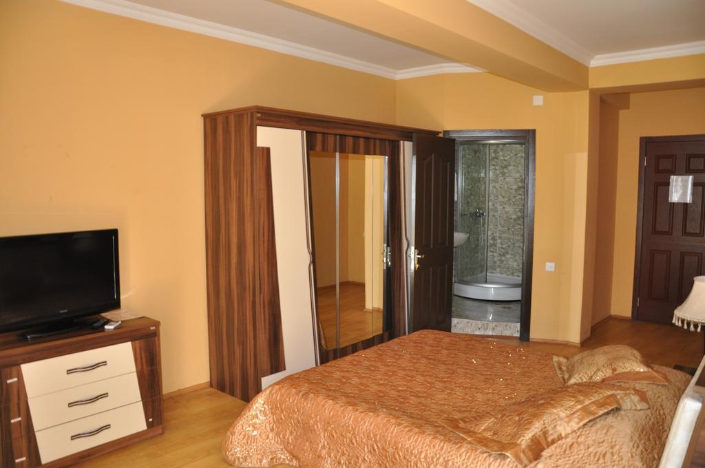 Prestige Hotel Batumi Szoba fotó