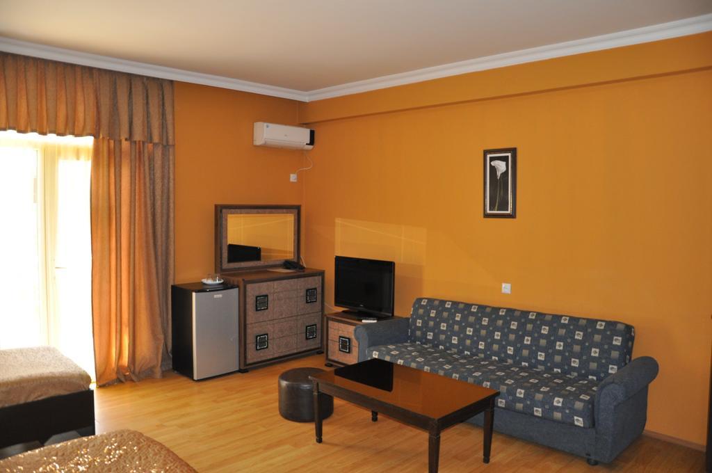 Prestige Hotel Batumi Szoba fotó